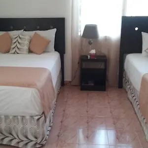 https://room-in-cancun-deluxe.quintano-roohotels.com